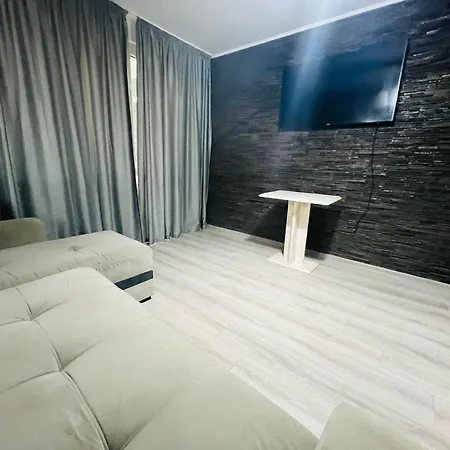 Luxury Apartm Budimex